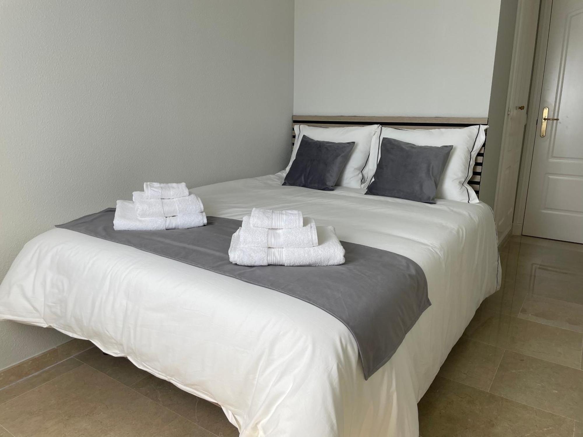 Apartamento En Marina Duquesa Castillo de Sabinillas Екстериор снимка