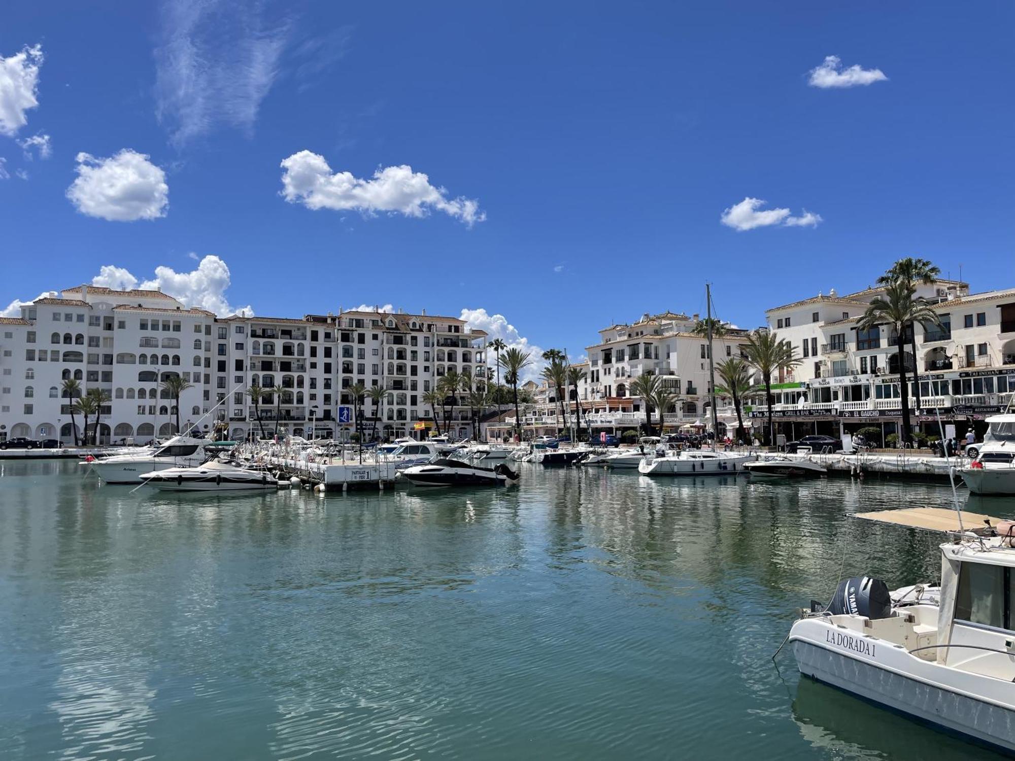 Apartamento En Marina Duquesa Castillo de Sabinillas Екстериор снимка
